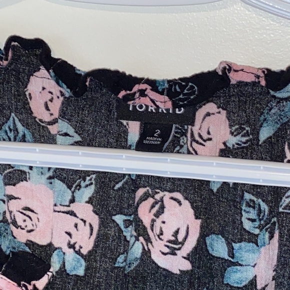 Torrid Blouse 2X - Picture 2 of 6